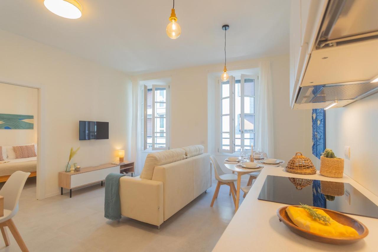 Enchanted Como Lake - City Apartment 2 By Rent All Como Exteriör bild