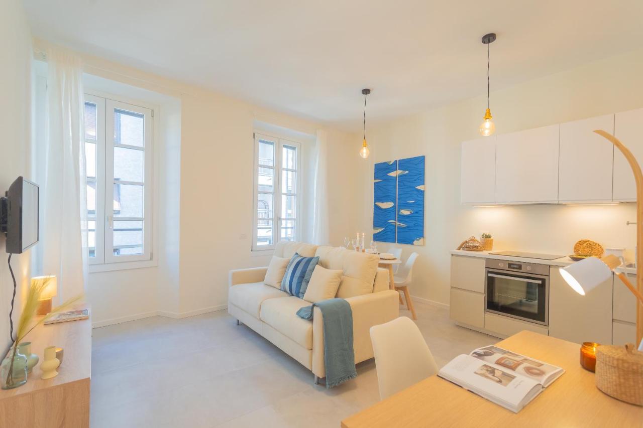 Enchanted Como Lake - City Apartment 2 By Rent All Como Exteriör bild